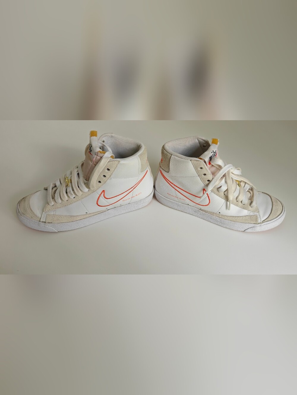 Nike Blazer Mid '77 SE 'First Use' sneakers outlined swoosh & gold charm Size 7 - Picture 3 of 11